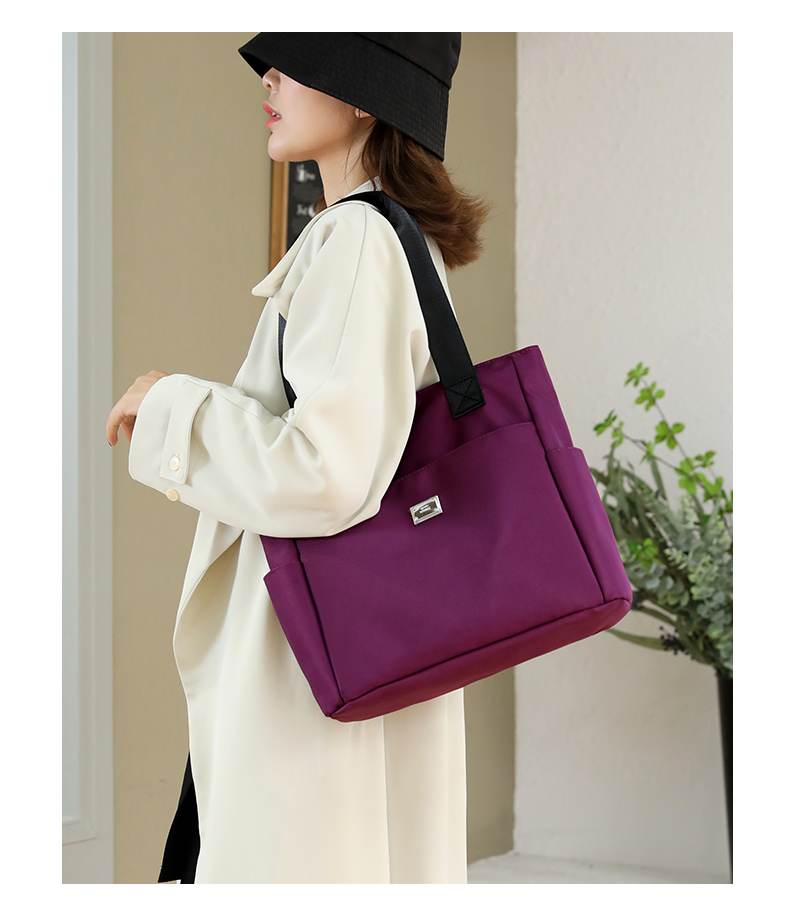 332254706_225921069889958_1777466991095279369_n.jpg Large Capacity Woman's Sholder Bag - Image 1